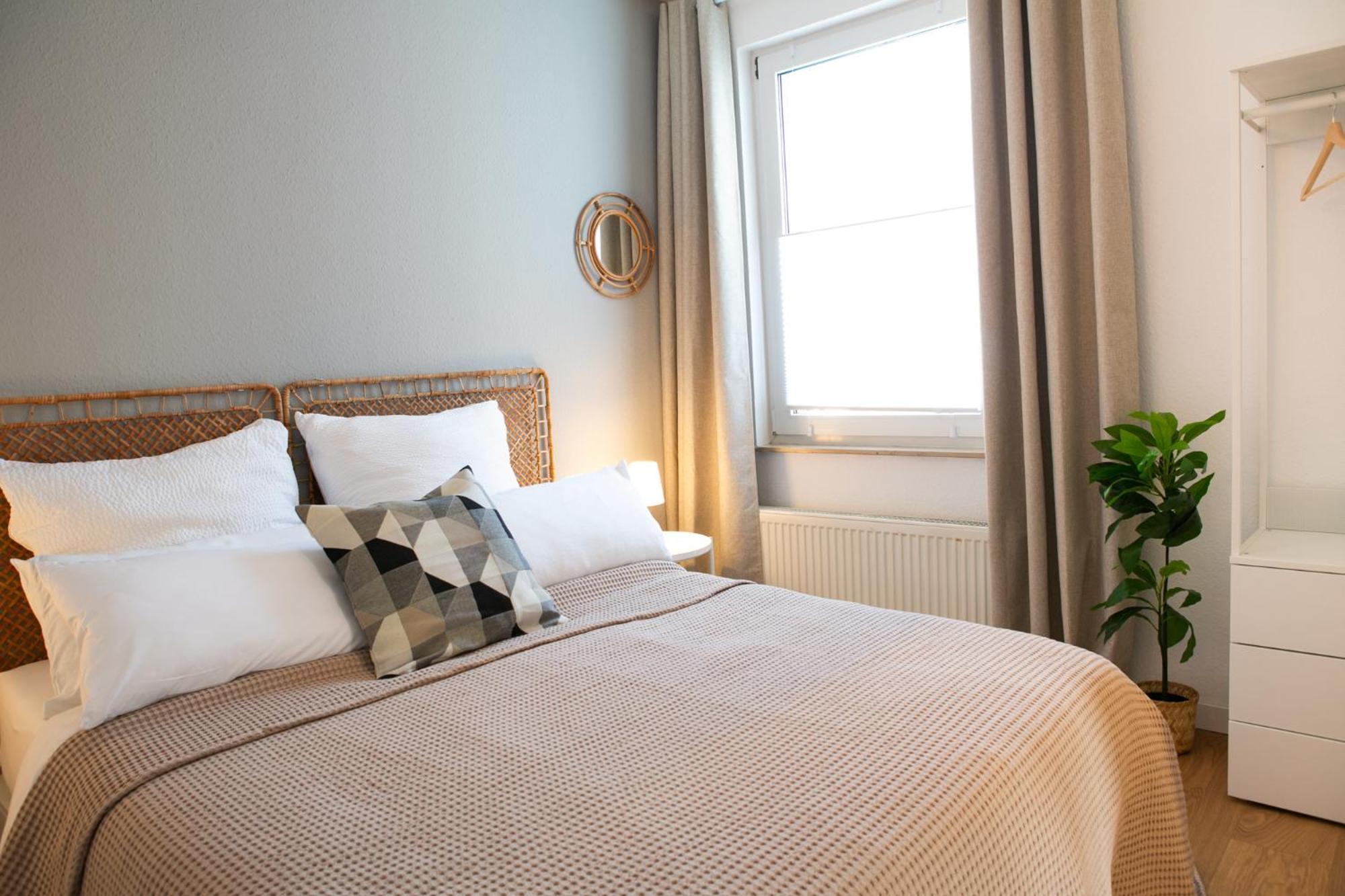 2 Zimmer, Bett Und Schlafsofa, Balkon, Waschmaschine L Leipzig Exterior photo