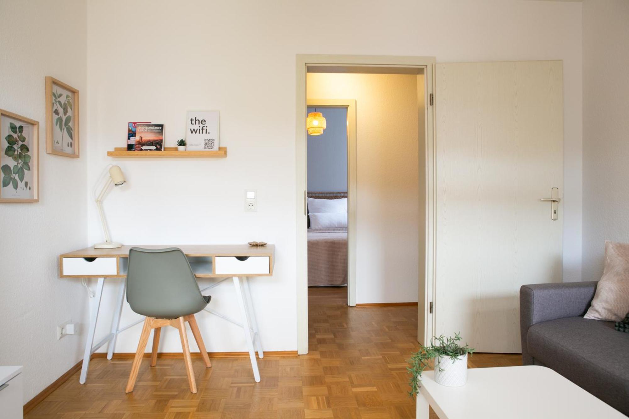 2 Zimmer, Bett Und Schlafsofa, Balkon, Waschmaschine L Leipzig Exterior photo